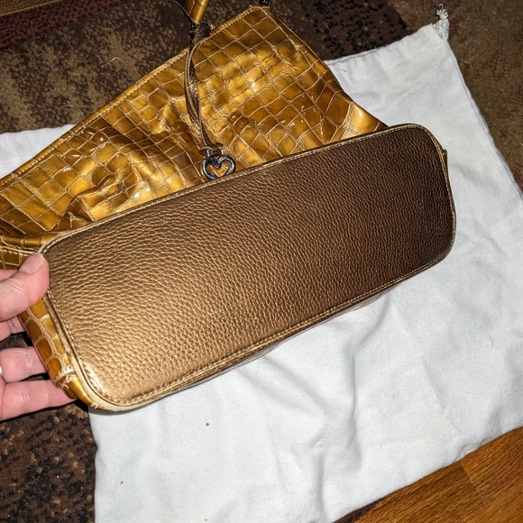 Vintage BRIGHTON Gold Shiny Patent Croc-Embossed Leather Slouchy Shoulder Bag - Picture 5 of 13